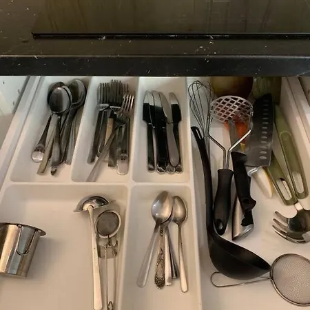 Your 6 With Parking Apartment *