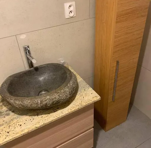 Your 6 With Parking Appartement Košice