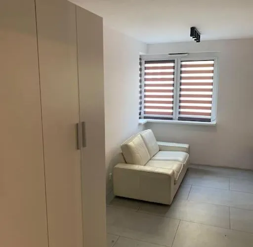 Your 6 With Parking Appartement