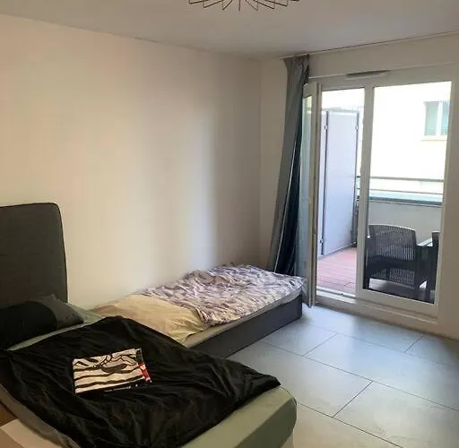 Your 6 With Parking Appartement *